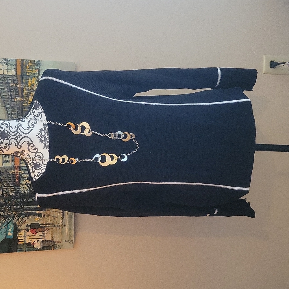 Prolouge Black lightweight sweater size M